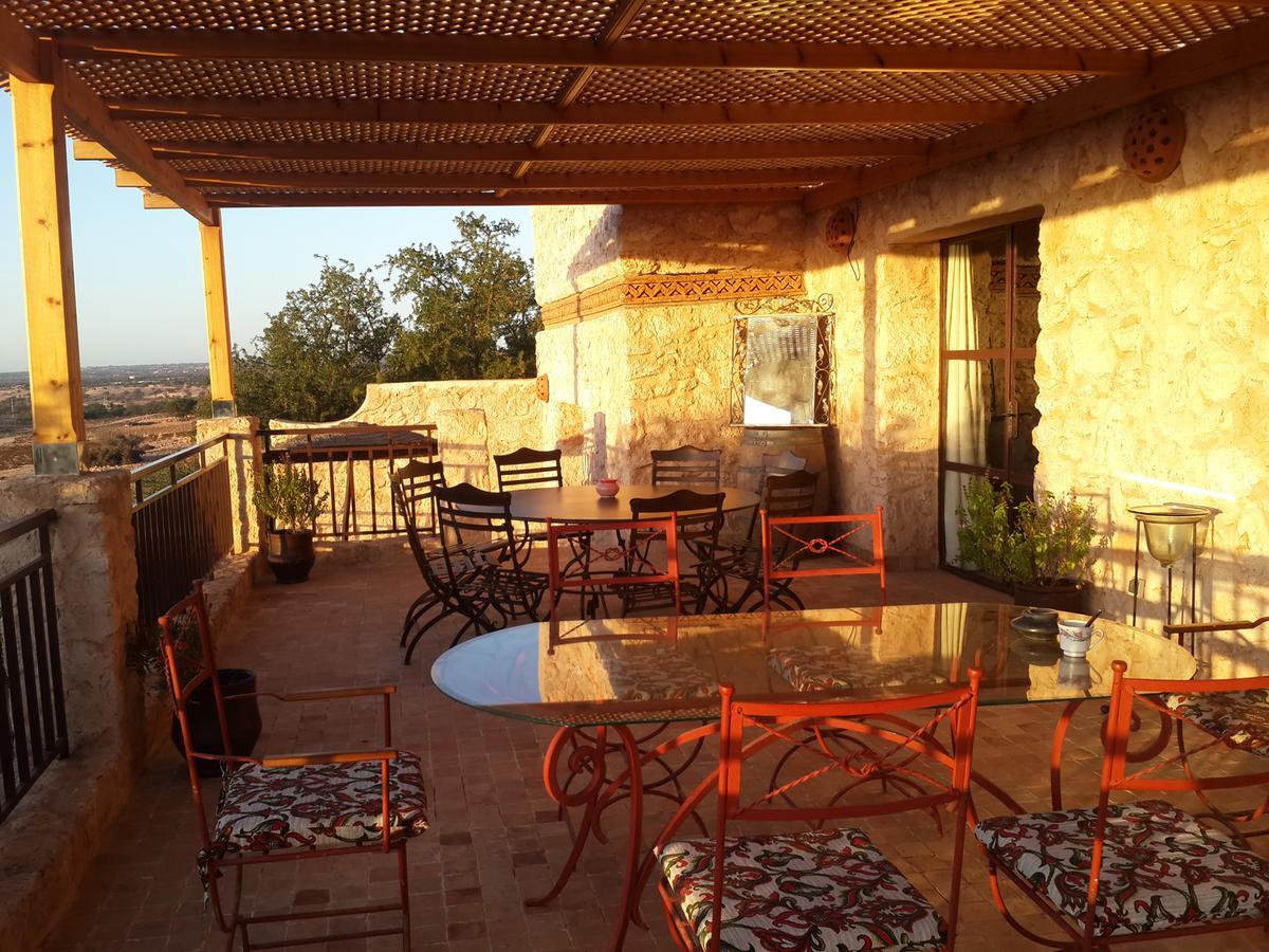 Parfums D'Etoiles Otel Aguerd  Dış mekan fotoğraf