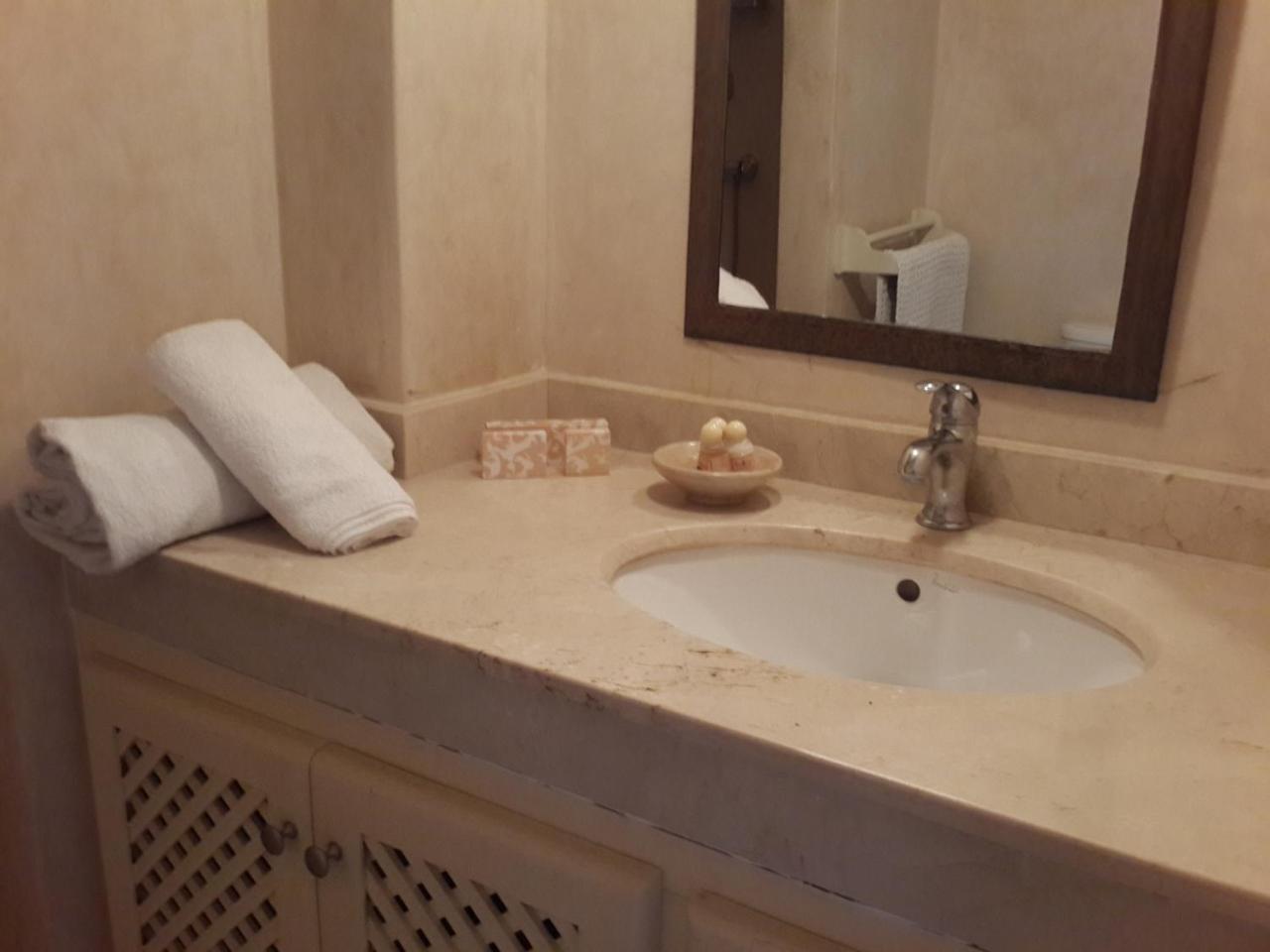Parfums D'Etoiles Otel Aguerd  Dış mekan fotoğraf